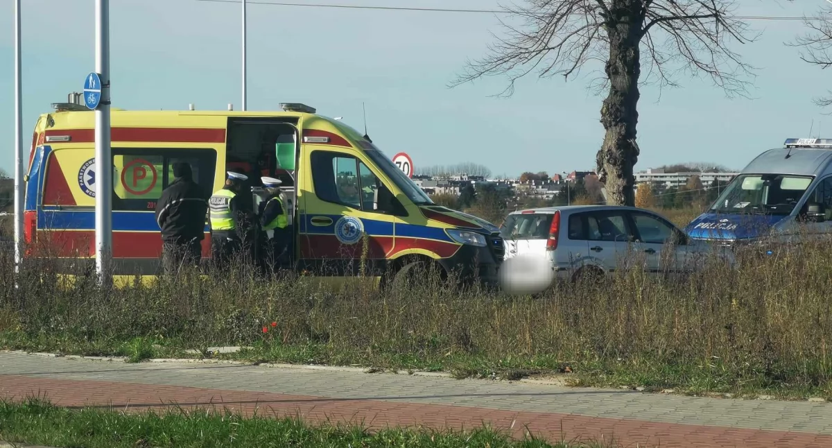 Starszy rowerzysta potrącony na przejeździe 
