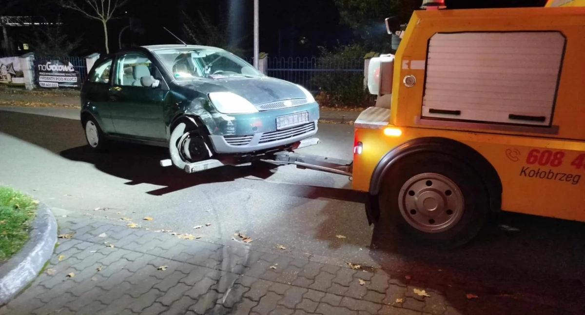 Był pod wpływem alkoholu i wypierał się, że prowadził auto. Pomógł monitoring