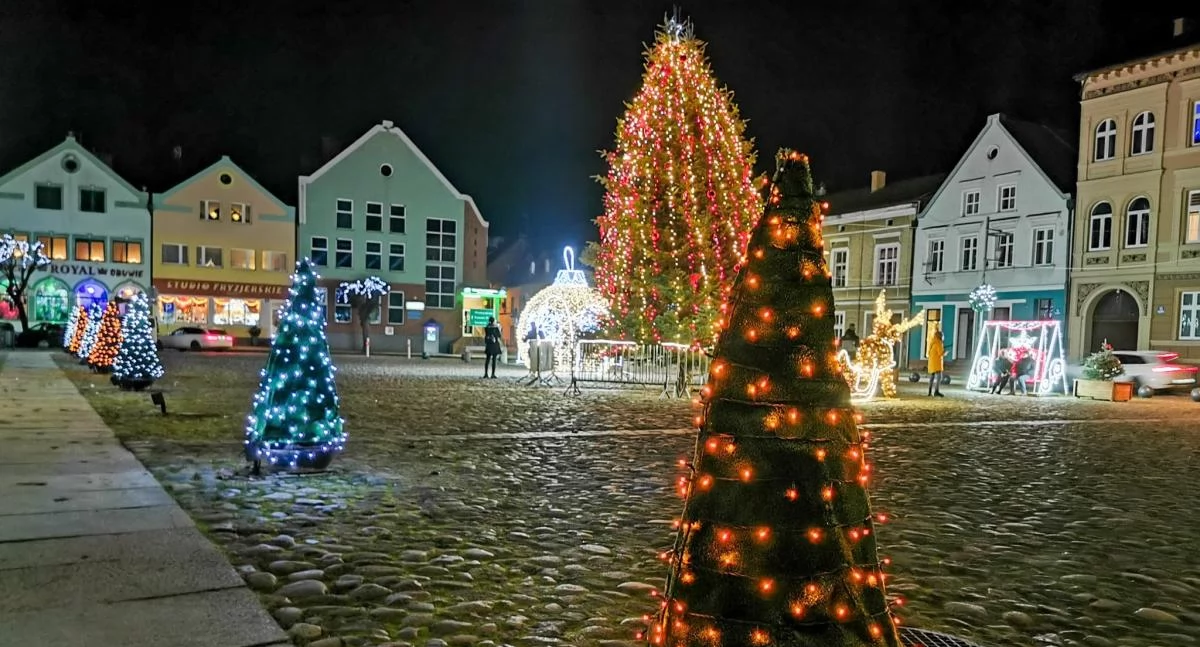 Świąteczny Trzebiatów. Zobacz, jak udekorowano miasto | zdjęcia
