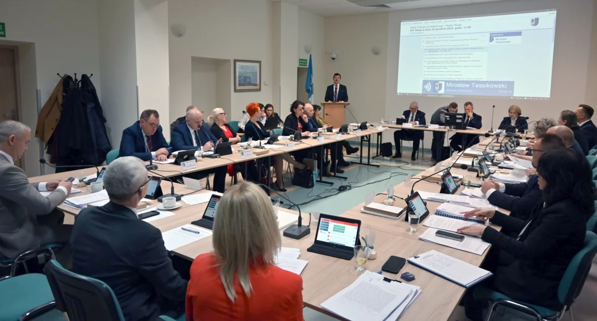Modernizacja boisk, budowa ścieżki rowerowej i przebudowy dróg. Budżet powiatu na 2025