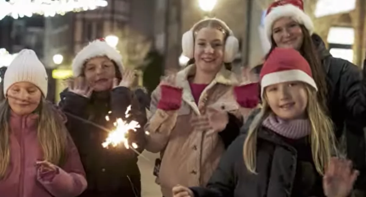 Od kołobrzeskich artystów dla kołobrzeżan. Teledysk z okazji Świąt Bożego Narodzenia