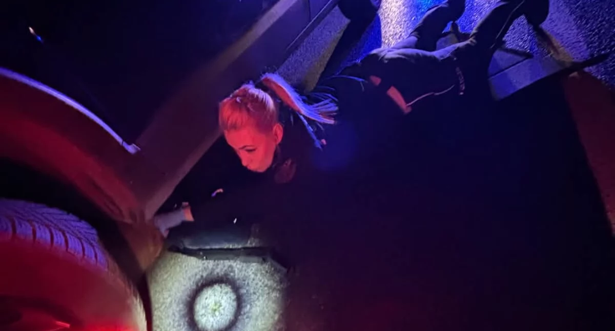 Policjanci z Kołobrzegu uratowali psa potrąconego przez samochód 