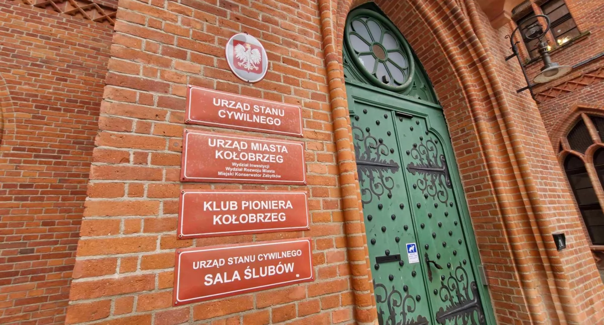 Prawie trzy razy więcej zgonów niż urodzeń. Miniony rok w statystykach