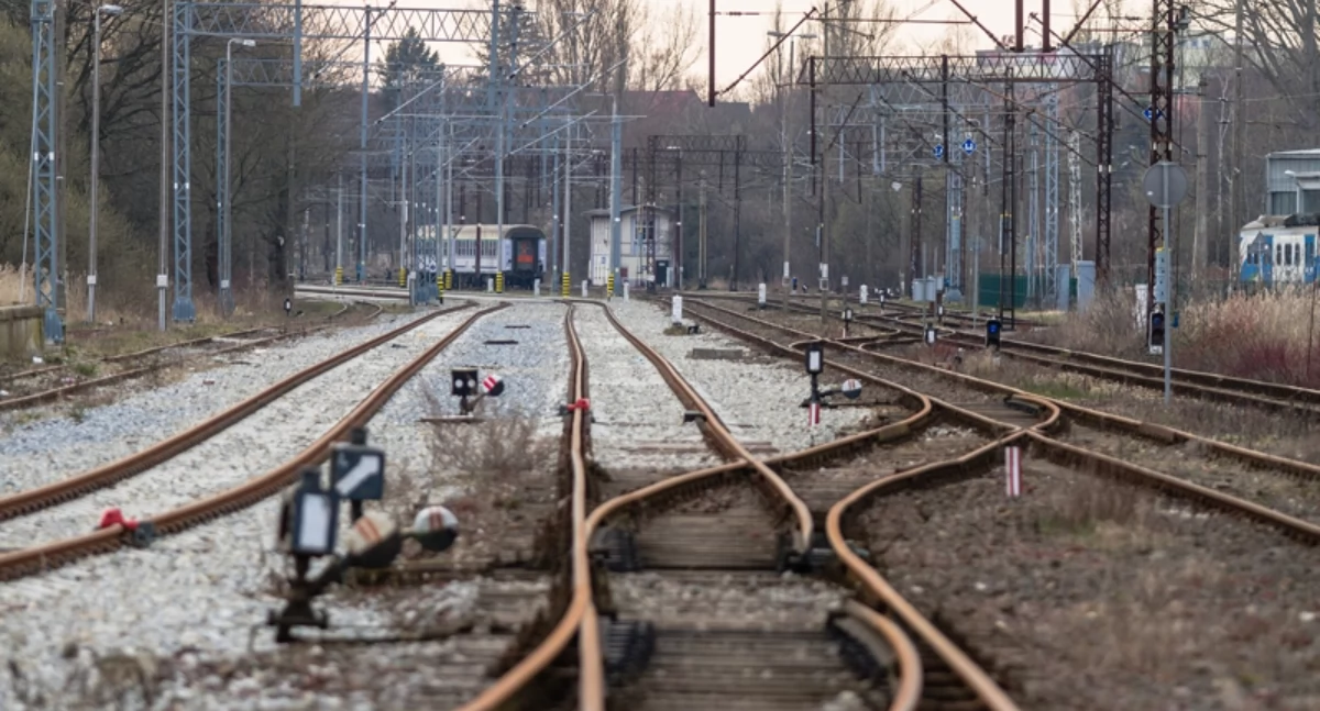 Czasowe zmiany w rozkładzie jazdy. Cięższy dojazd do Łodzi i Waraszawy