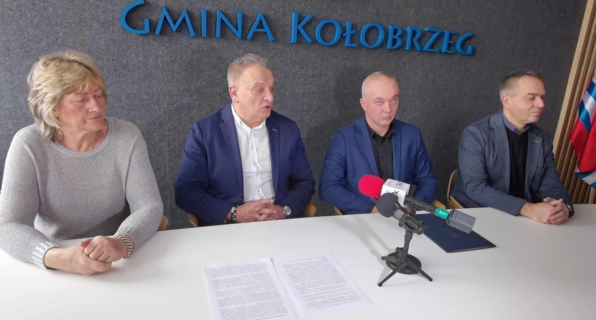 Edukacja gminnych dzieci w mieście. Czyli kto winny, że porozumienia w sprawie... porozumienia brak? (wideo)