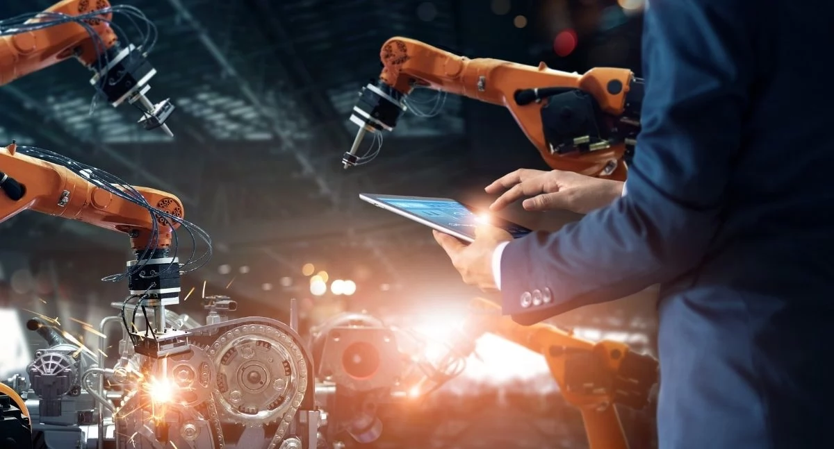 Zastosowanie i cechy robotów przemysłowych dla linii produkcyjnych