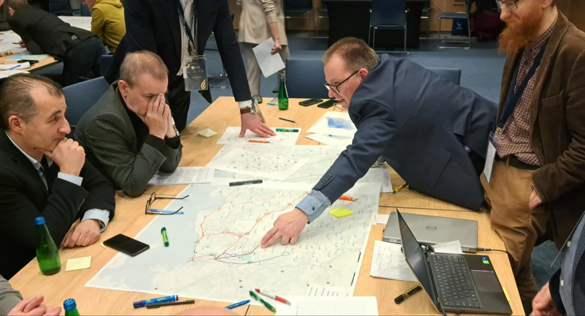 Z jakimi regionami powinno być połączone Pomorze Zachodnie? W Szczecinie o przyszłości kolei