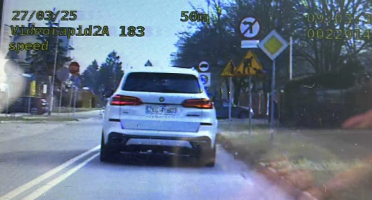 114 km/h w terenie zabudowanym – surowe konsekwencje dla kierującej