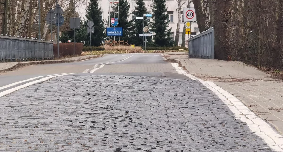 Strategiczna droga do remontu. Kołobrzeg rozmawia z wojskiem