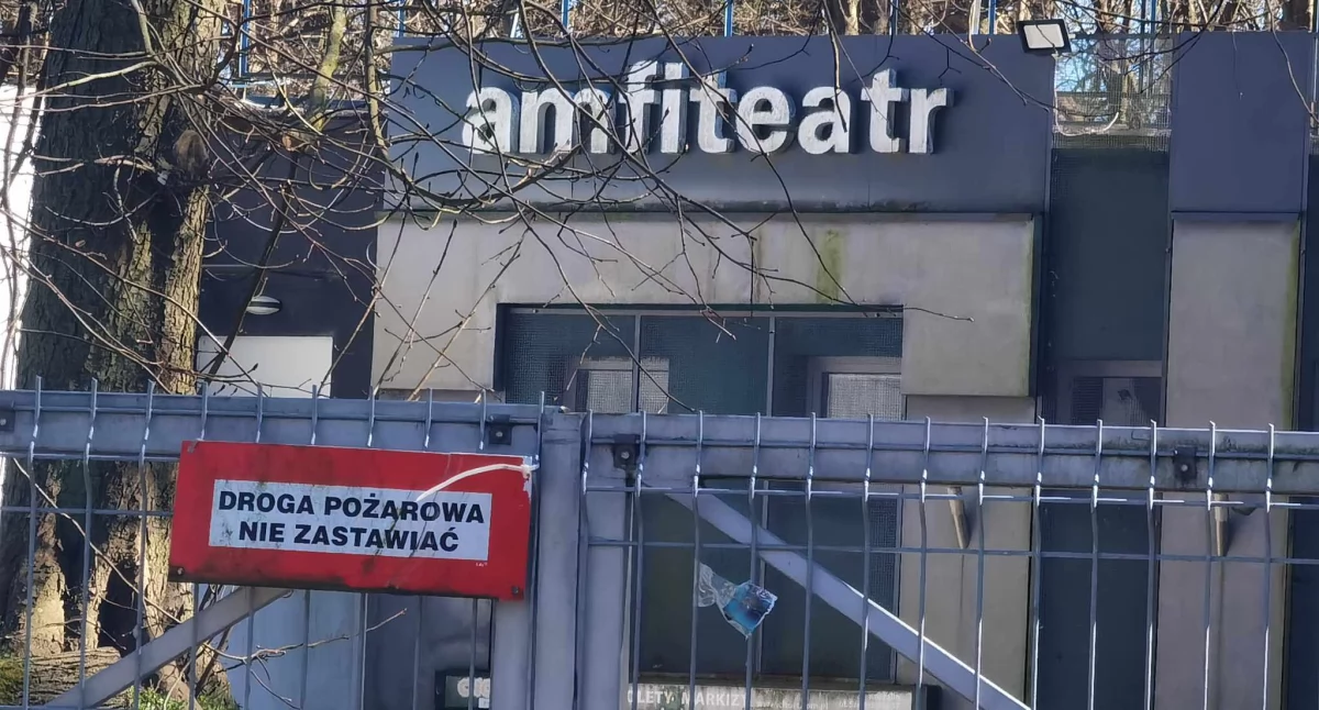 Amfiteatr wydzierżawiony. Roczna stawka ustalona po trzech przebiciach