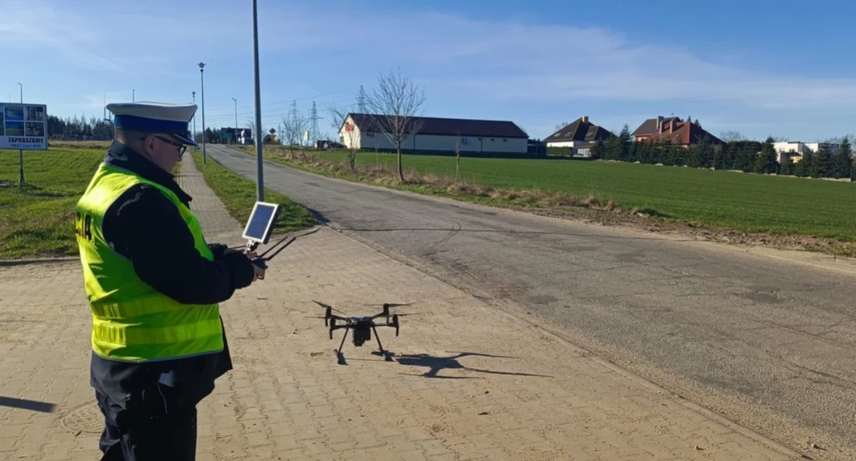 Dron w akcji. 10 kierowców ukaranych za zignorowanie znaku STOP