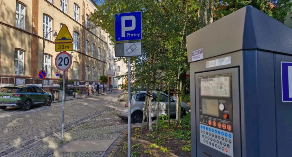 Rewolucja w parkowaniu coraz bliżej? Weekendowe opłaty coraz bardziej realne