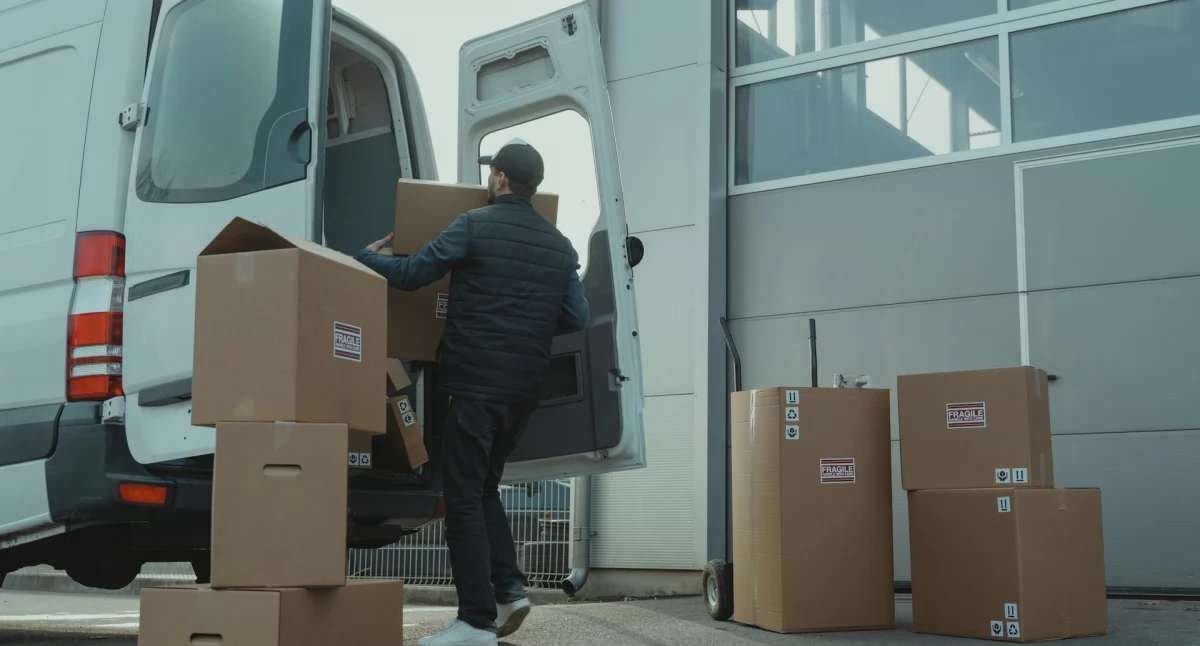 Self storage Warszawa – praktyczne rozwiązanie dla firm i osób prywatnych
