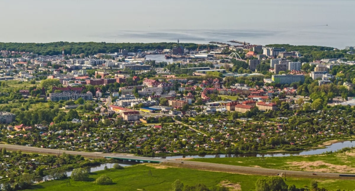 Ile trzeba zarabiać, aby być bogatym w Kołobrzegu? Wcale nie tak dużo, jak Ci się wydaje...