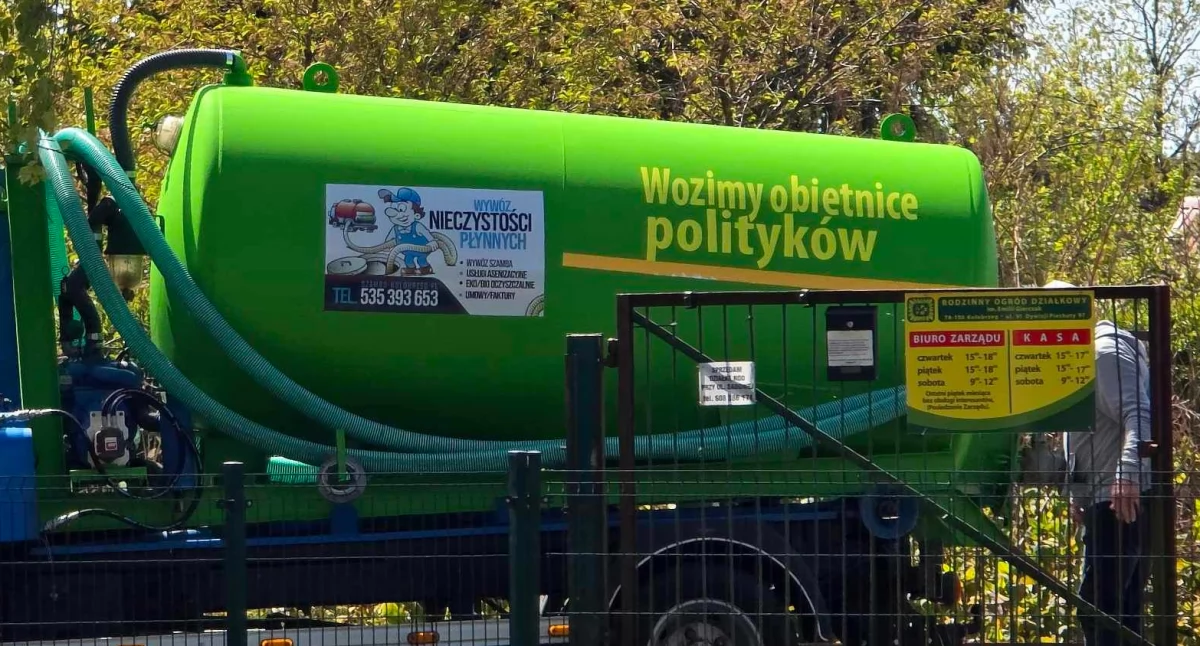 Co wozi szambowóz w Kołobrzegu? Obietnice polityków...