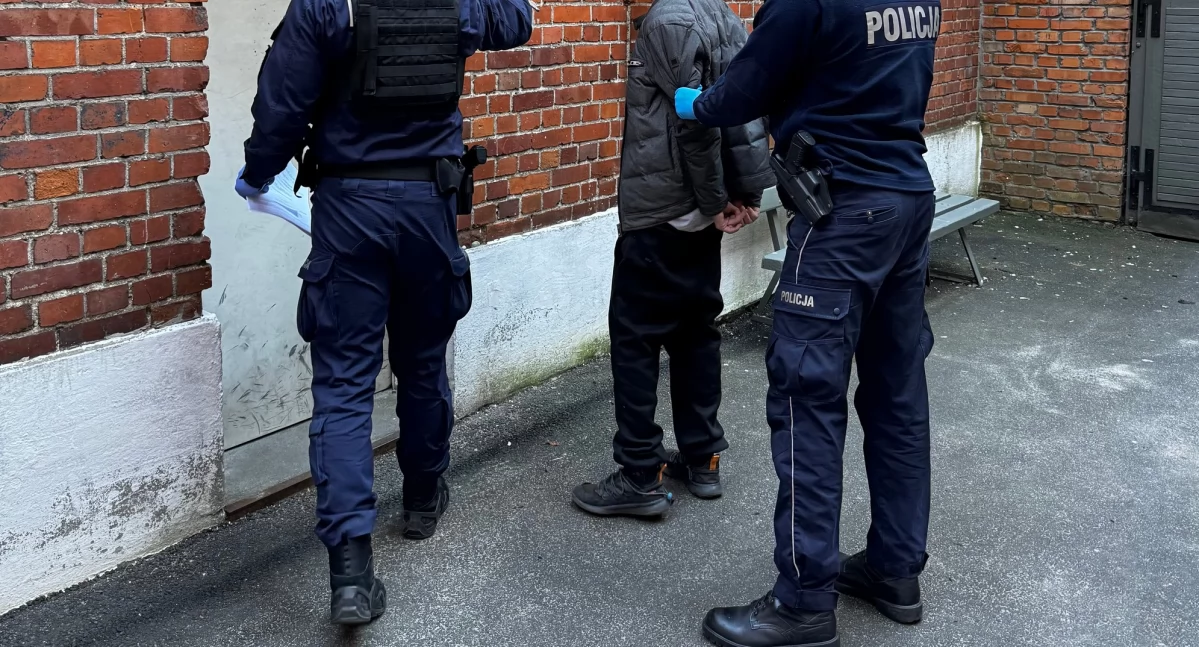 Zamiast pracy społecznej – więzienie. Policjanci zatrzymali 46-latka poszukiwanego do odbycia kary