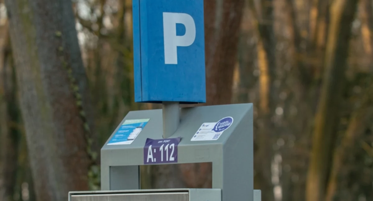 Letnie opłaty parkingowe wróciły do zachodniej części miasta