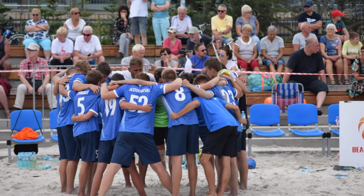 Młodzieżowe Mistrzostwa Beach Soccera. Turniej charytatywny dla Poli Bogacz