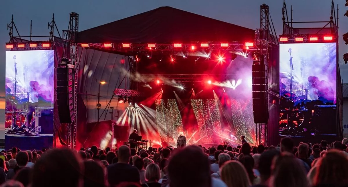Koncert przy latarni. Nosowska zakończyła festiwal I SEA YOU w Kołobrzegu [zdjęcia]