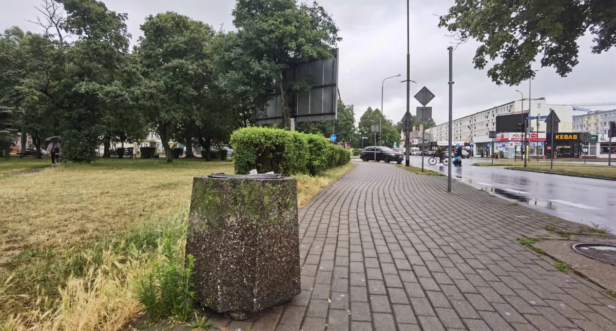 Zdewastowane kosze do wymiany. Miasto zamawia nowe
