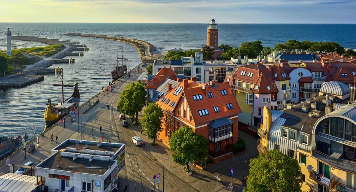 Kołobrzeskie koło widokowe kusi panoramą miasta i morza [zdjęcia]