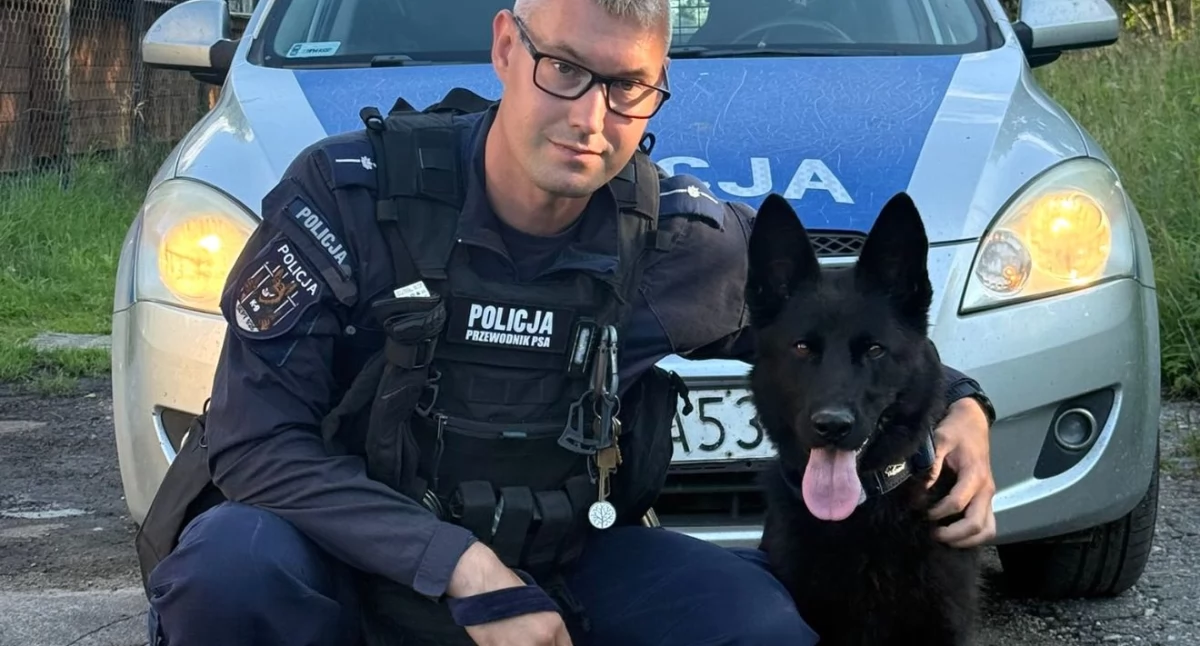 Nowa funkcjonariuszka w szeregach policji. Wyszkolona w zakresie tropienia oraz działań patrolowych