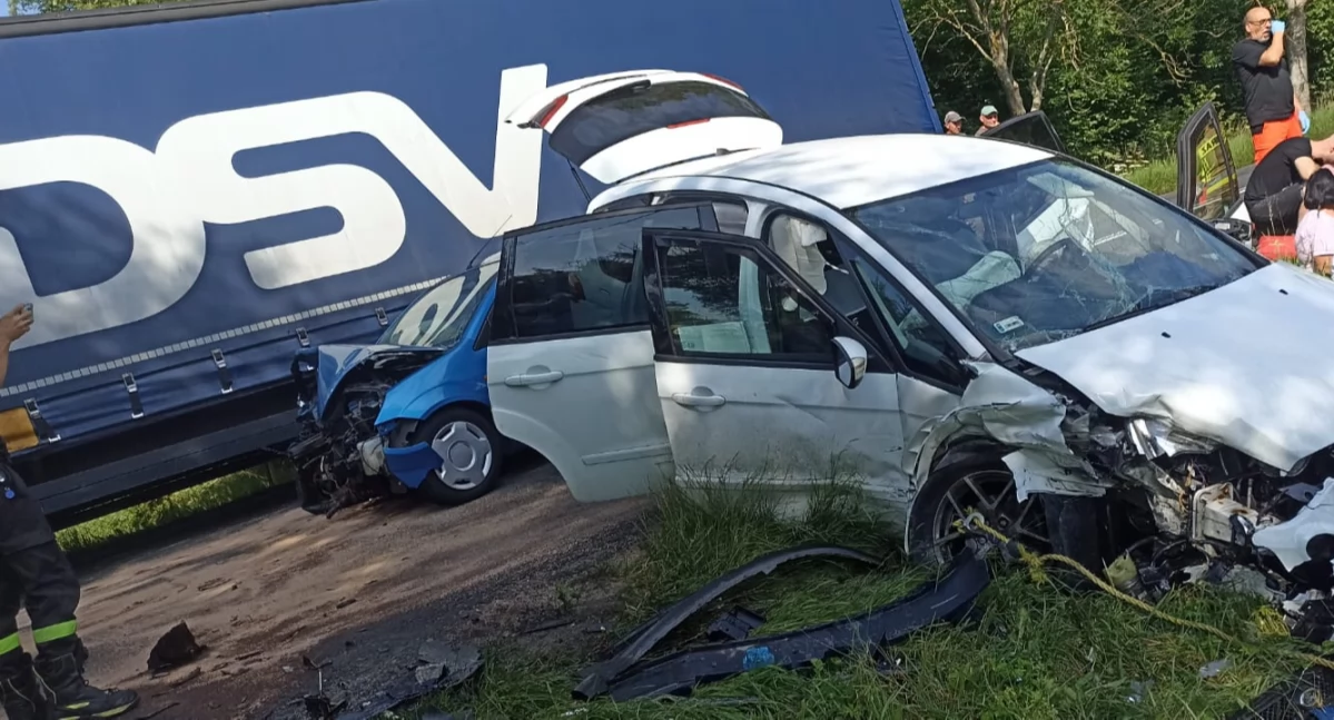 Wypadek na trasie Wrzosowo–Dygowo. Sześć osób poszkodowanych