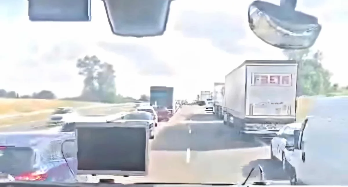 Korytarz życia w praktyce. Wzorowa postawa kierowców na S6 [nagranie]