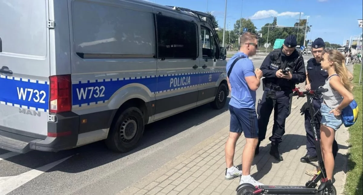 Hulajnogi pod lupą policji. Funkcjonariusze edukują i kontrolują użytkowników elektrycznych jednośladów