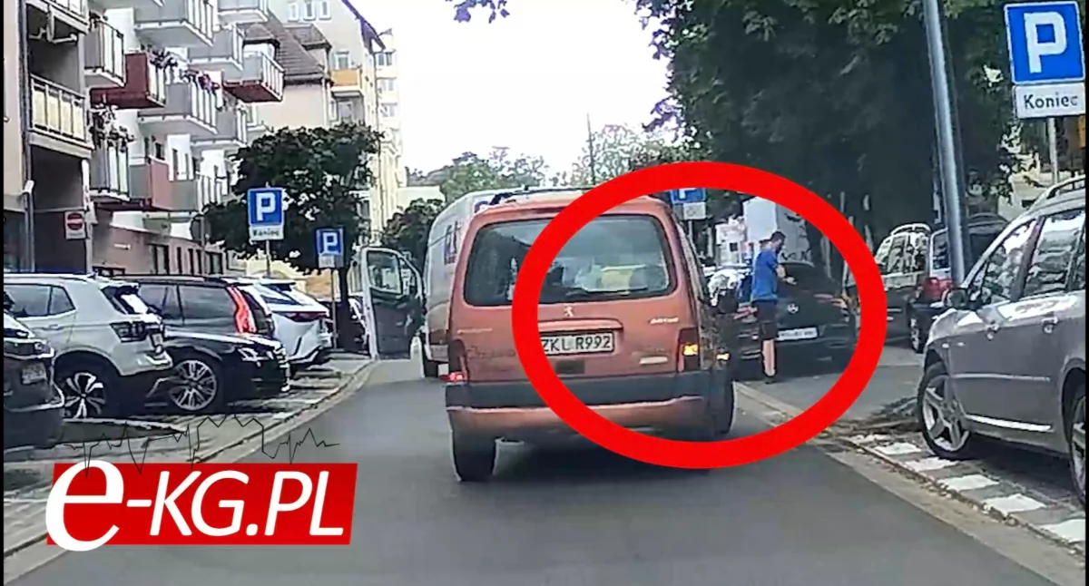 Kurier kontra mercedes. Gdy frustracja bierze górę nad zdrowym rozsądkiem (nagranie)
