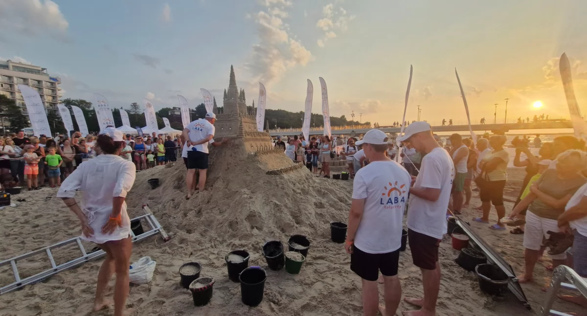 Na kołobrzeskiej plaży padł rekord. W takim zamku chciałaby zamieszkać niejedna księżniczka