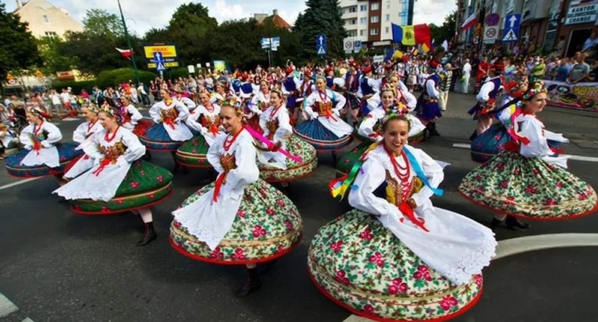 Kołobrzeg w rytmie kolorowych kultur. Pamiętacie Interfolk? (foto)