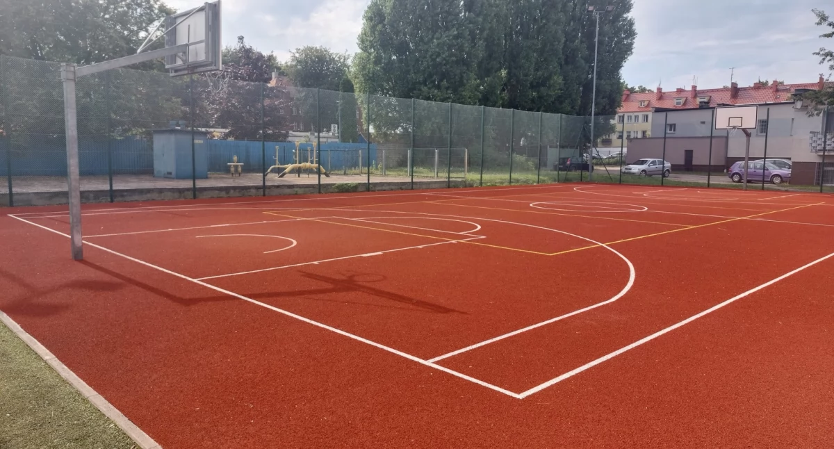 Modernizacja szkolnych obiektów sportowych zakończona