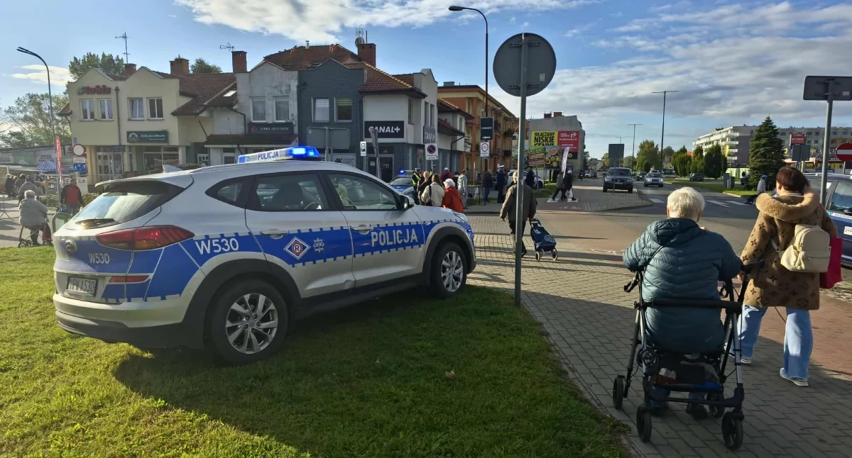 Profilaktyka zamiast mandatów. Mundurowi edukowali kierowców i pieszych