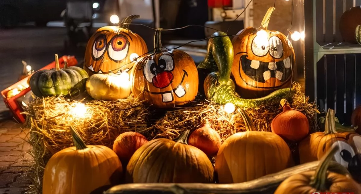 Halloween Night Market. Zakupy, dynie i foodtrucki