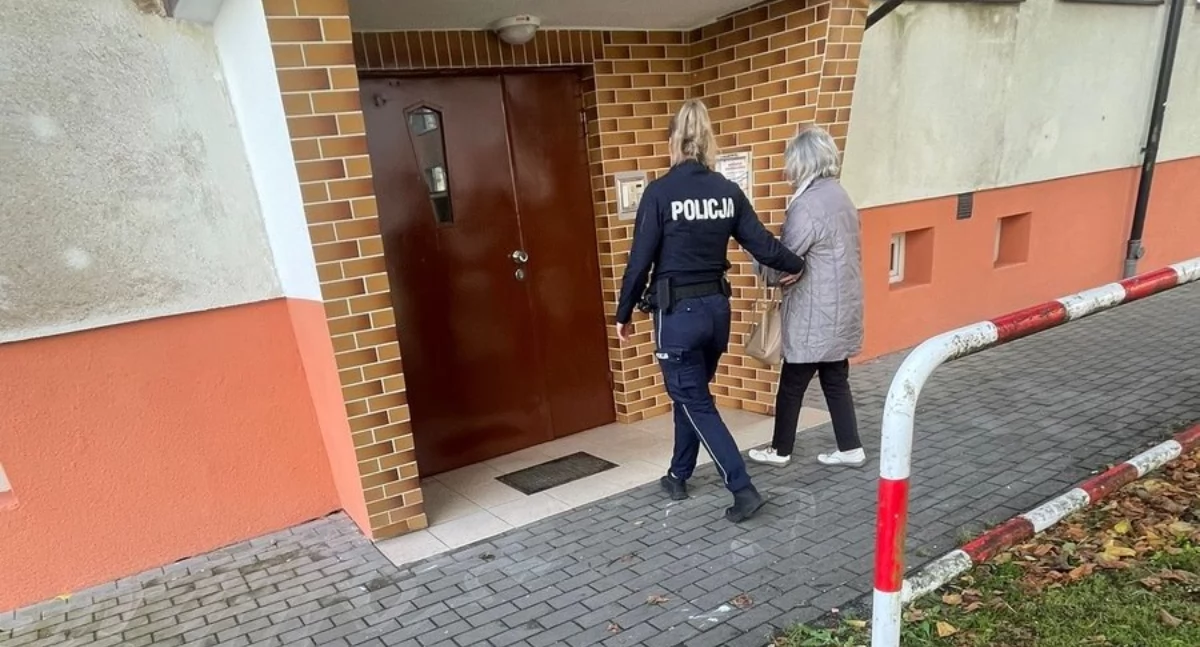 Zdezorientowana seniorka błąkała się po Kołobrzegu. Pomogły jej dzielnicowe