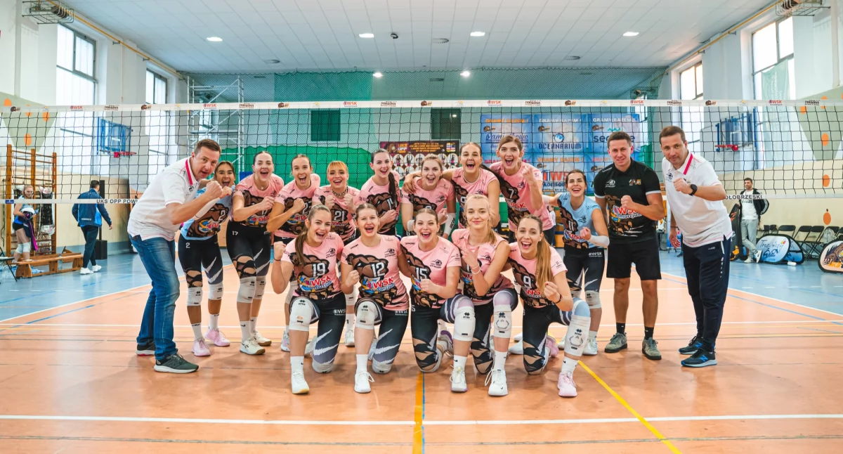 Udany start siatkarek! WSKonsorcjum UKS OPP wygrał 3:0 z Pałacem Bydgoszcz