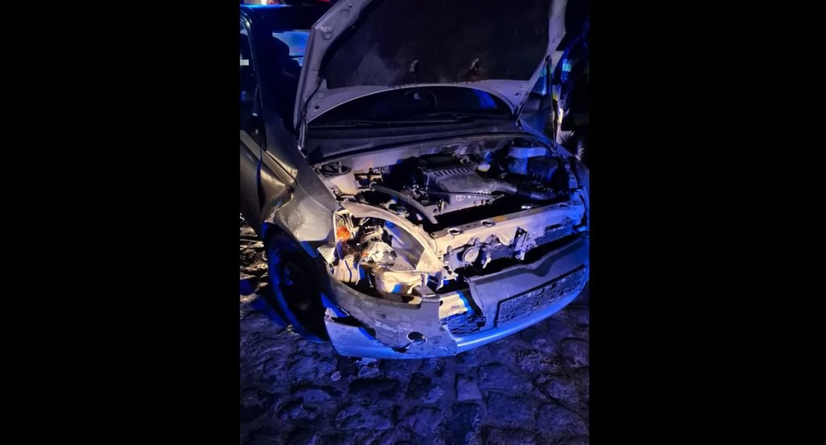  Wymusił pierwszeństwo i uderzył w toyotę. 24-latka zabrana do szpitala