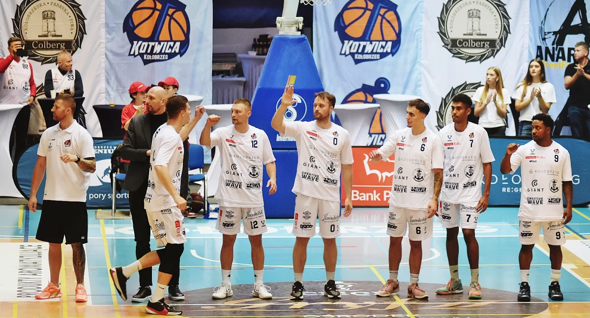 Bilety taniej w przedsprzedaży. Kotwica Port Morski Kołobrzeg zagra z Eneą Basket Poznań