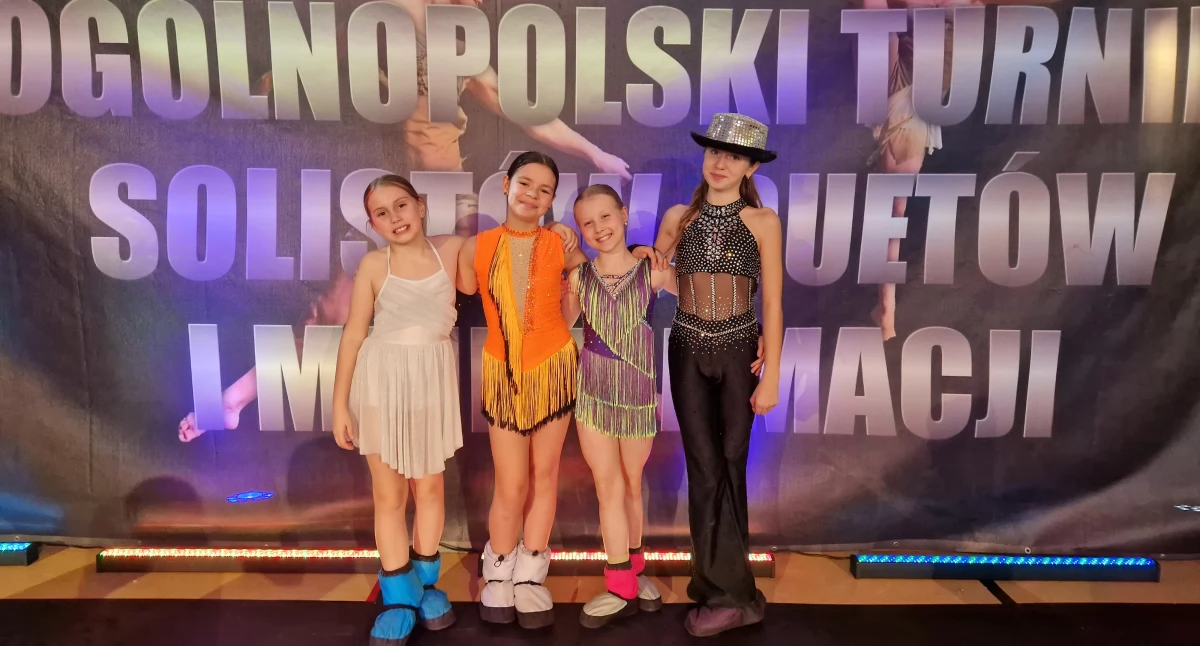 Spektakularny start sezonu Swan Dance. Grad medali dla młodych tancerek