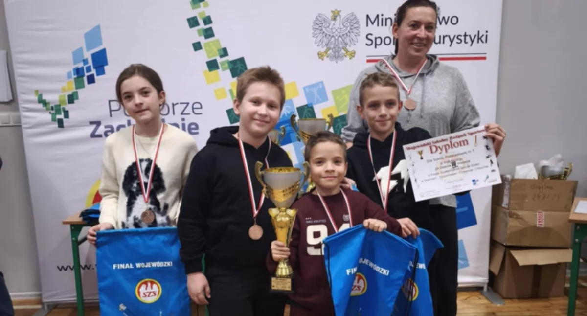 Młodzi szachiści z SP 7 z sukcesem. Brąz w finale wojewódzkim