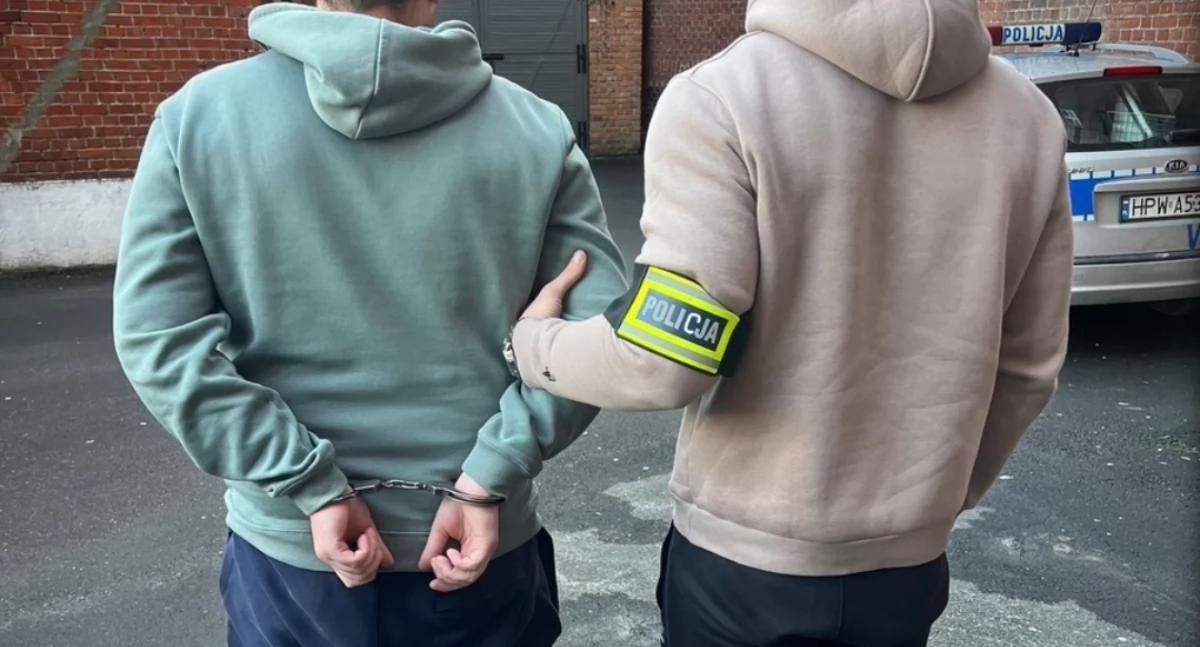Czterech poszukiwanych mężczyzn w rękach policji