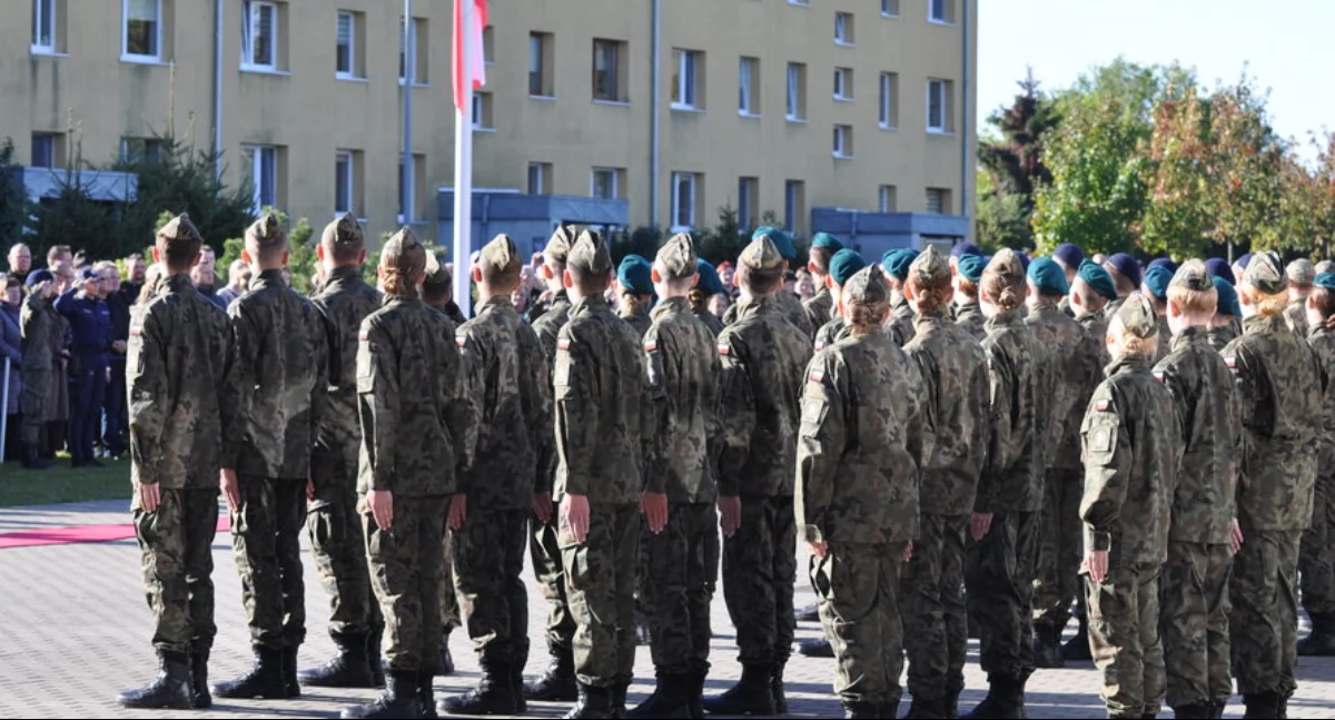 Jest dotacja z MON na zakup wyposażenia dla klas mundurowych w powiecie
