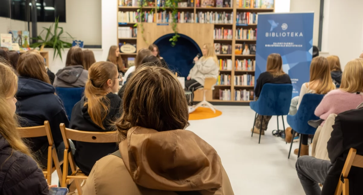 Grudzień z kołobrzeską biblioteką. Co ciekawego czeka na mieszkańców?