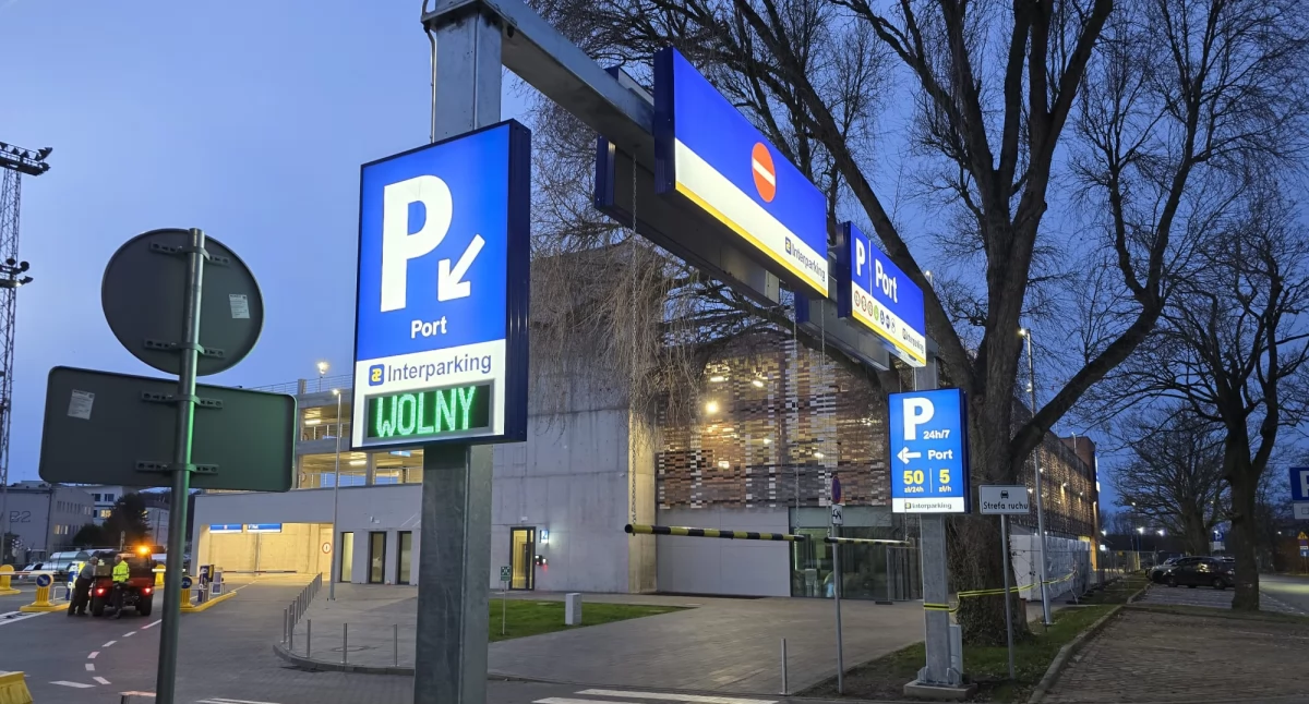 Parking w porcie od dzisiaj dostępny dla kierowców. Byliśmy pierwszymi klientami | foto i video