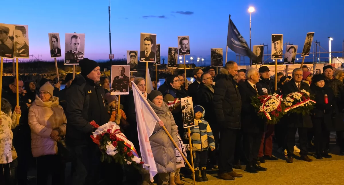 Modlitwa, przemarsz i znicze. Kołobrzeg uczcił Żołnierzy Wyklętych