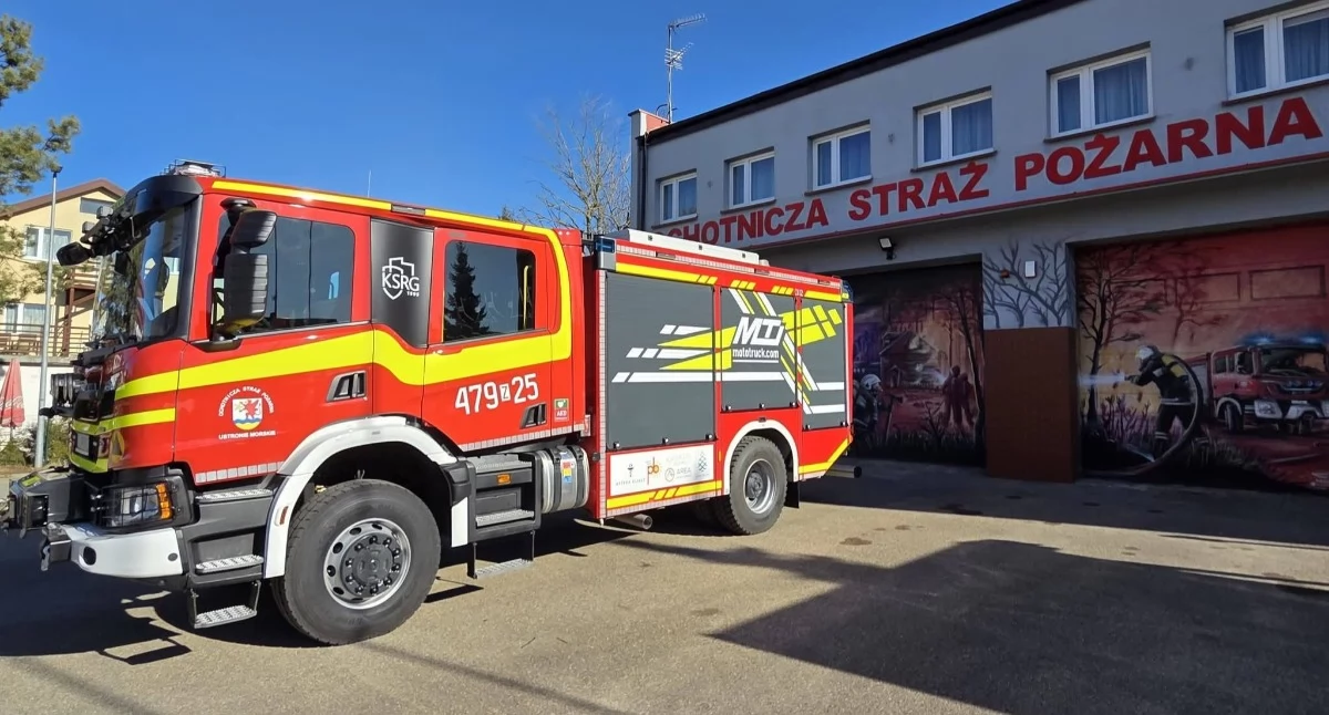 Nowy samochód ratowniczo-gaśniczy dla OSP Ustronie Morskie