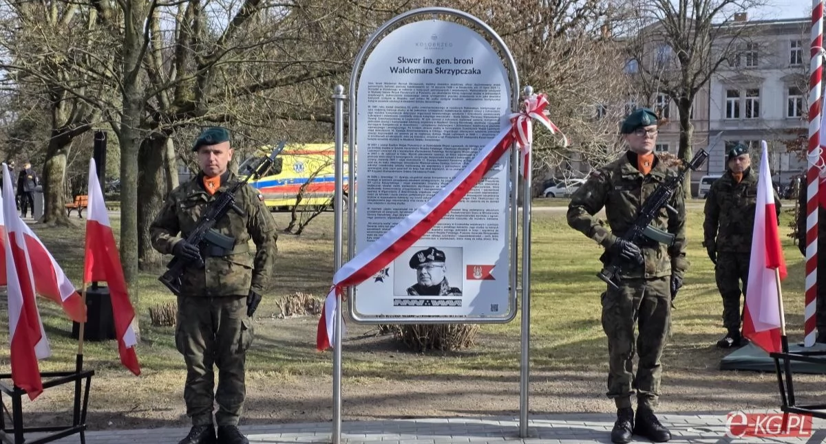 Kołobrzeg uhonorował gen. Skrzypczaka. Oficjalnie jest skwer jego imienia
