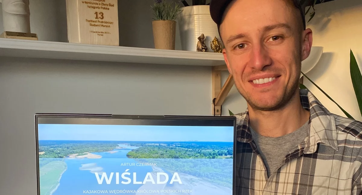 Przepłynął Wisłę kajakiem. W Kołobrzegu opowie o swojej przygodzie
