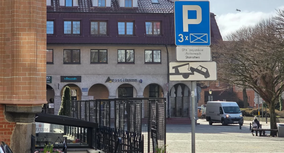 Awantura o przepustkę dla wicemarszałkini. Spór o przywileje i miejsca parkingowe